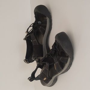 Keen Women's 8.5 Venice H2 Waterproof Performance Hiking Sandals